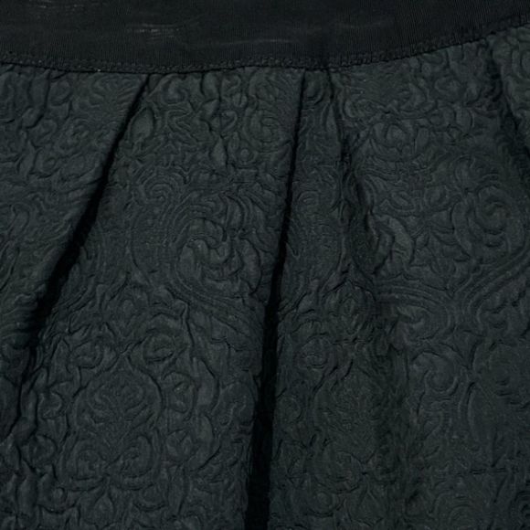 Aritzia Wilfred skirt size 10 - Picture 4 of 10